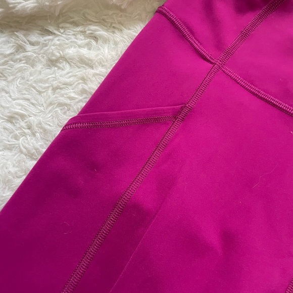 Lululemon Athletica Fuchsia Leggings - Picture 11 of 12